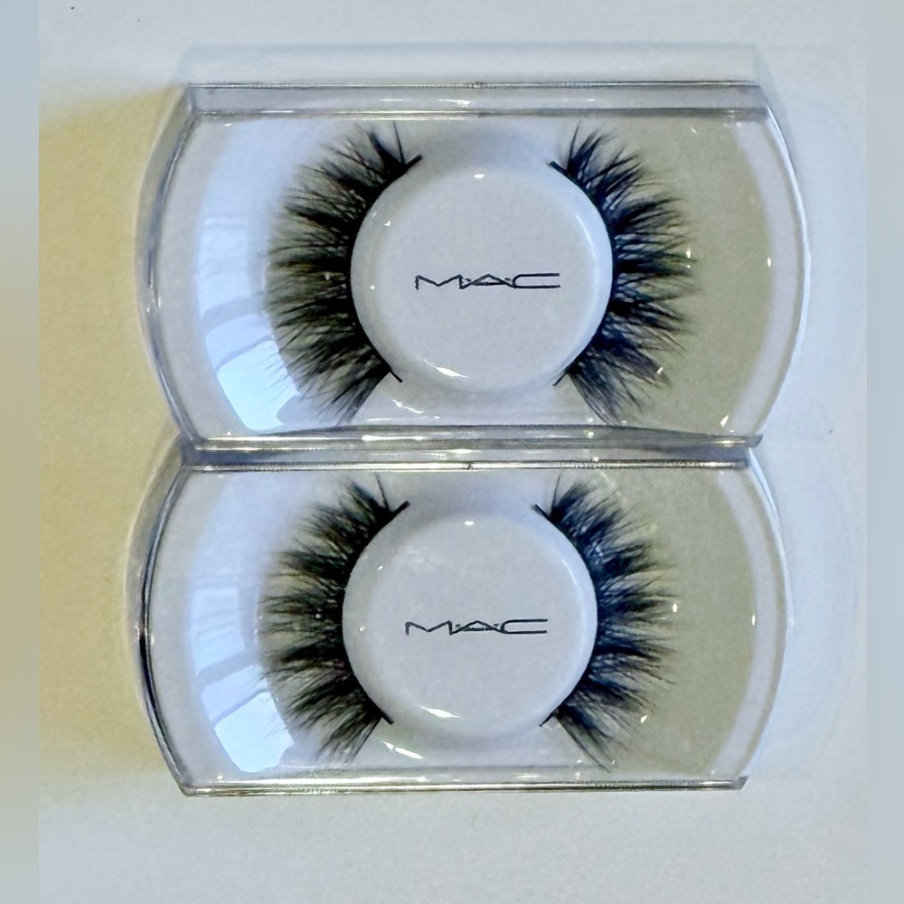 NEW MAC Cosmetics Dramatic Black Lashes - Set of 2